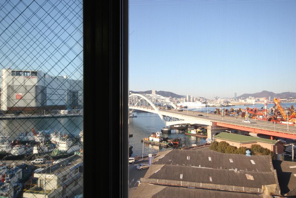Hotel Bridge Busan Quarto foto